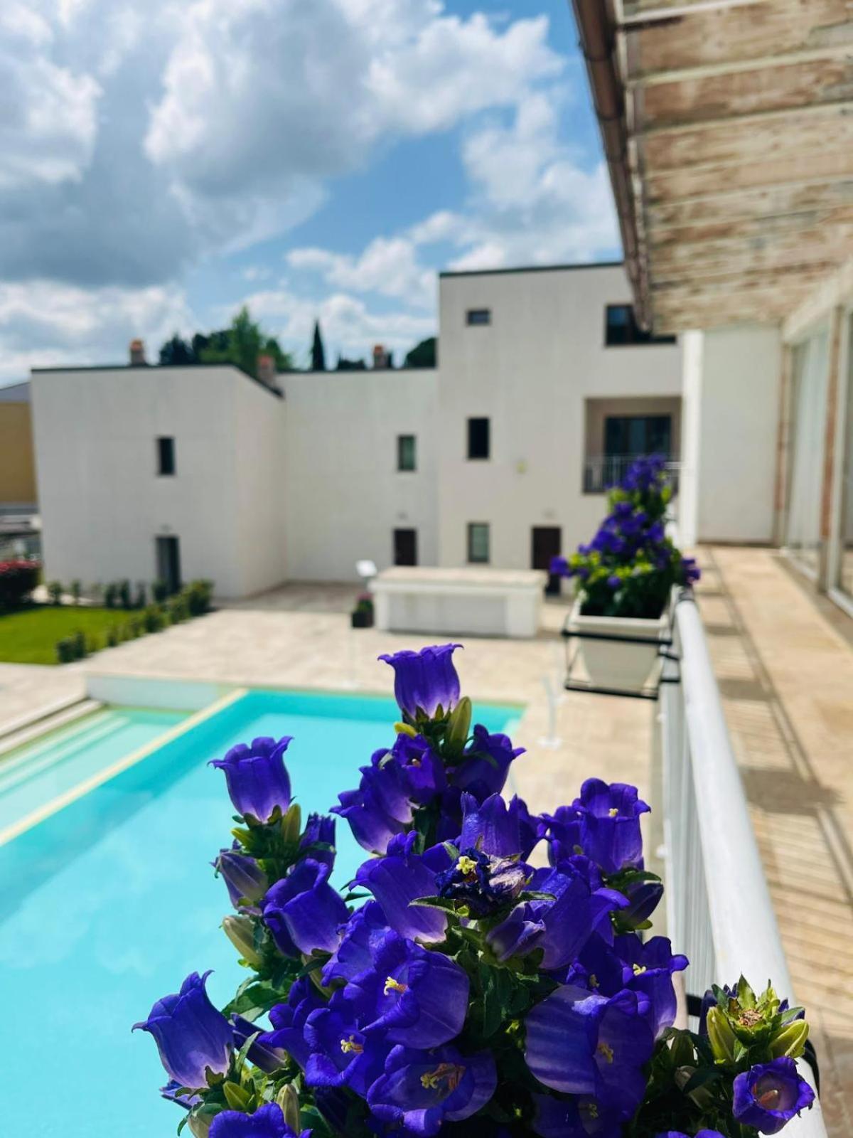 The Florence Hills & Wellness Resort